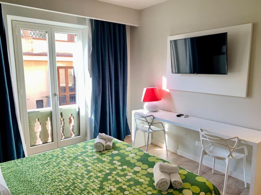 Alex Charme Central Apartments - Corso Umberto タオルミーナ エクステリア 写真